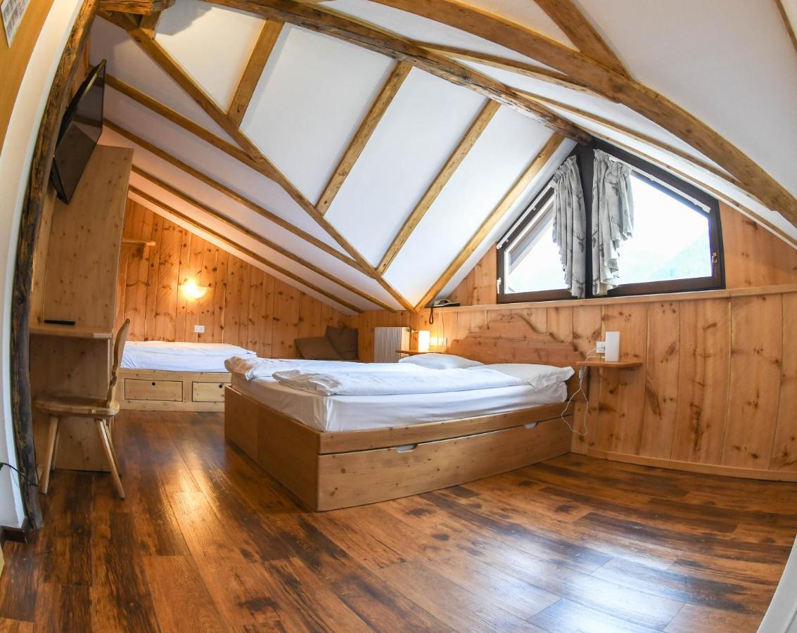 Triple Room,1599654689:JPEG